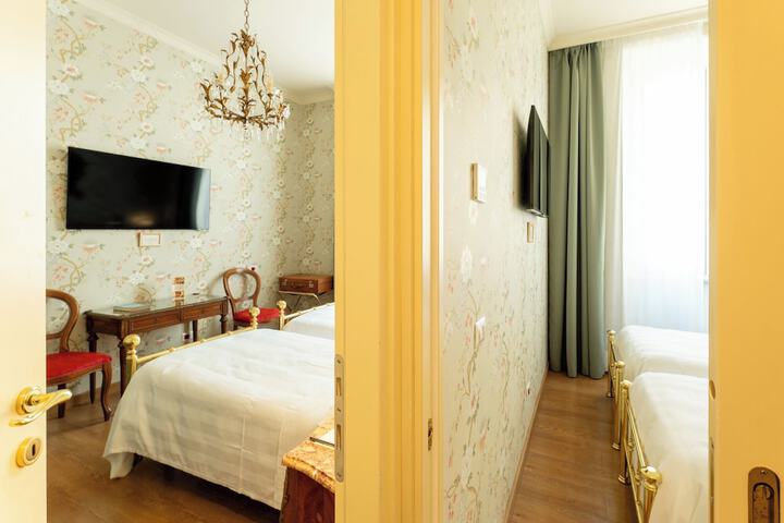Room 42 of 69