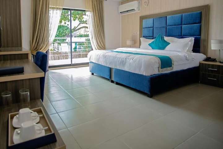 Room 18 of 72