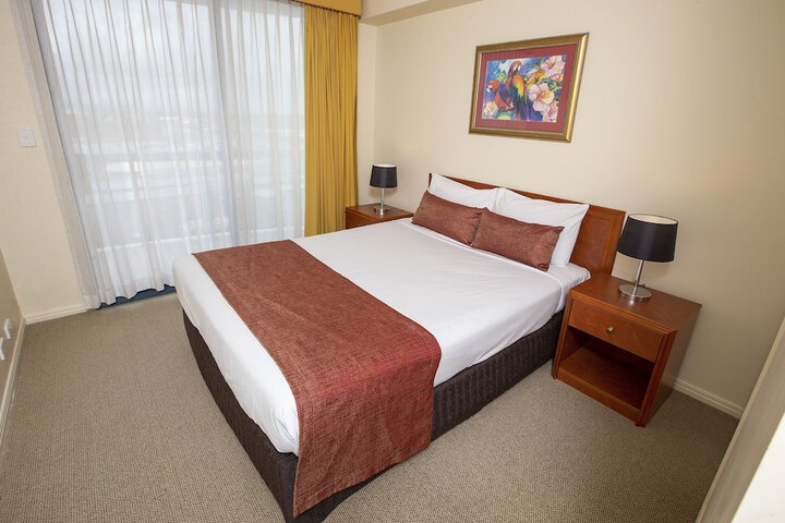 Room 10 of 65