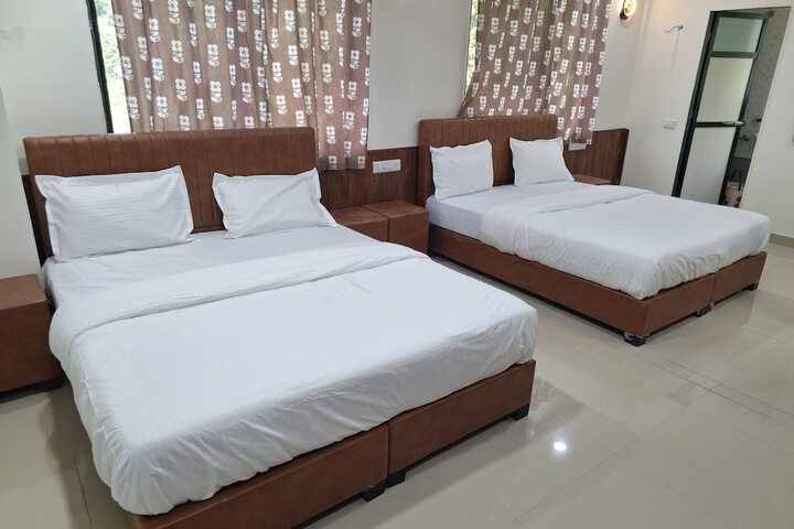 Room 6 of 20