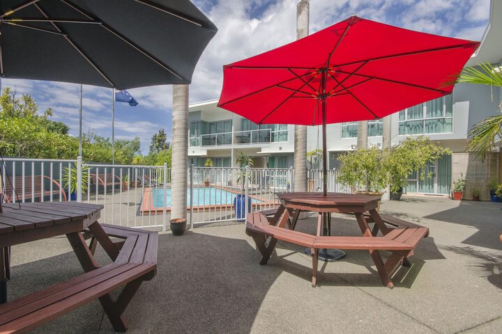 Pool Hotel