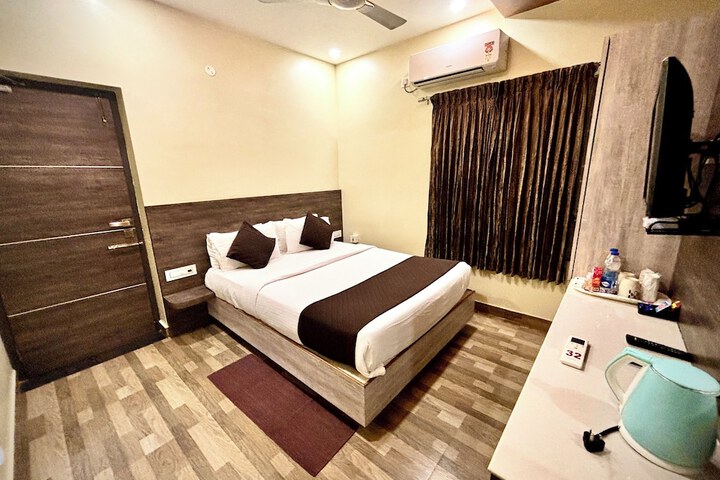 Room 7 of 20