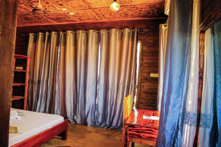 Room 18 of 47
