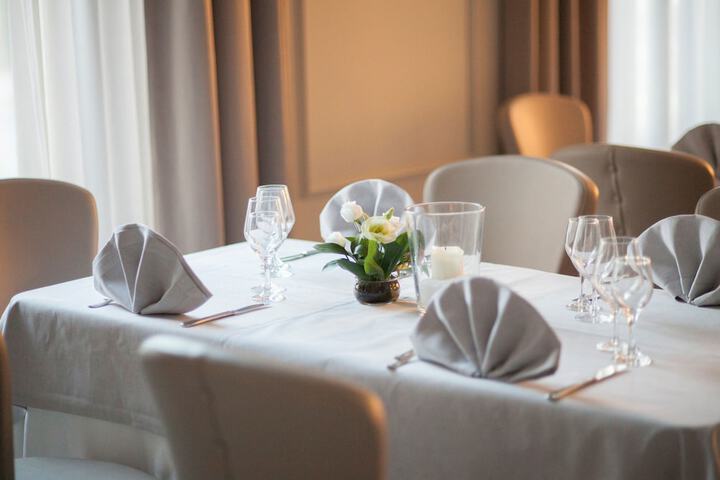 Dining 92 of 111