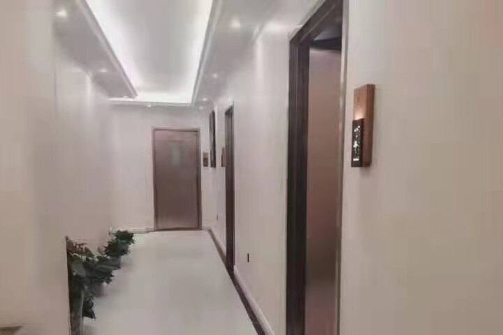 Hotel Interior 25 of 29