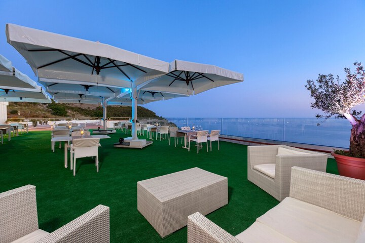 Terrace/Patio 132 of 143
