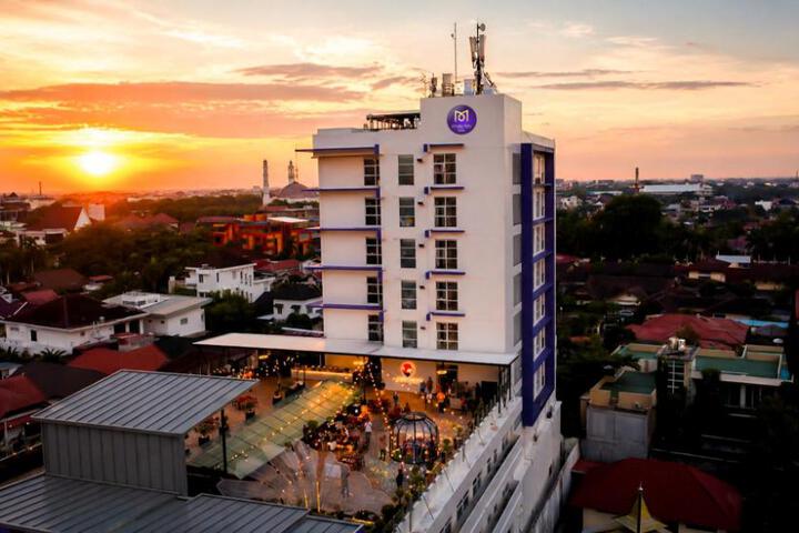 Photo of Maestro Hotel Pontianak