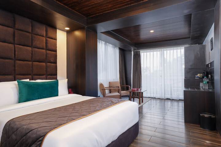 Room 3 of 67