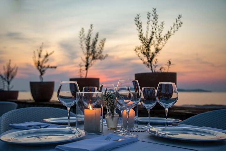 Dining 50 of 75