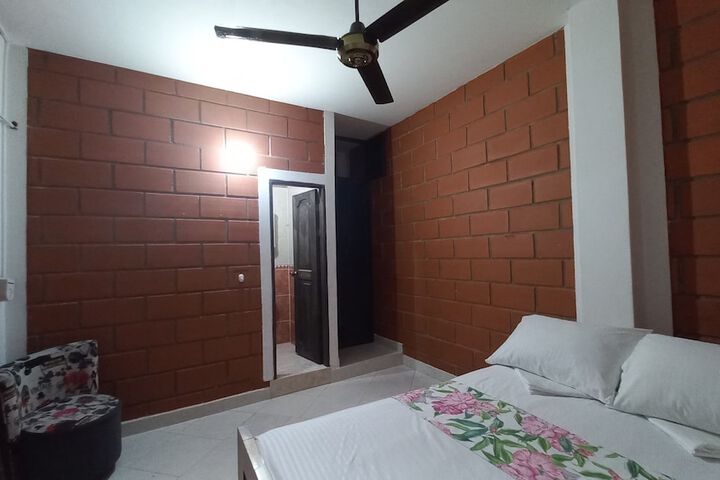 Room 7 of 95