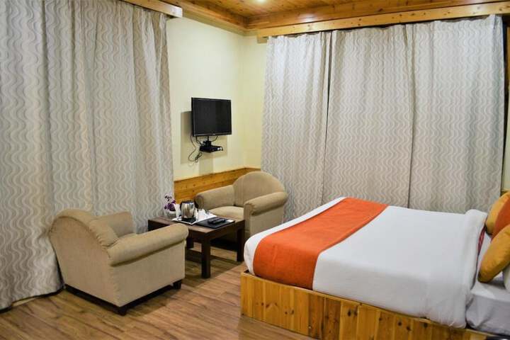 Room 8 of 31