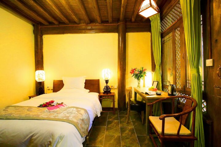 Room 4 of 78