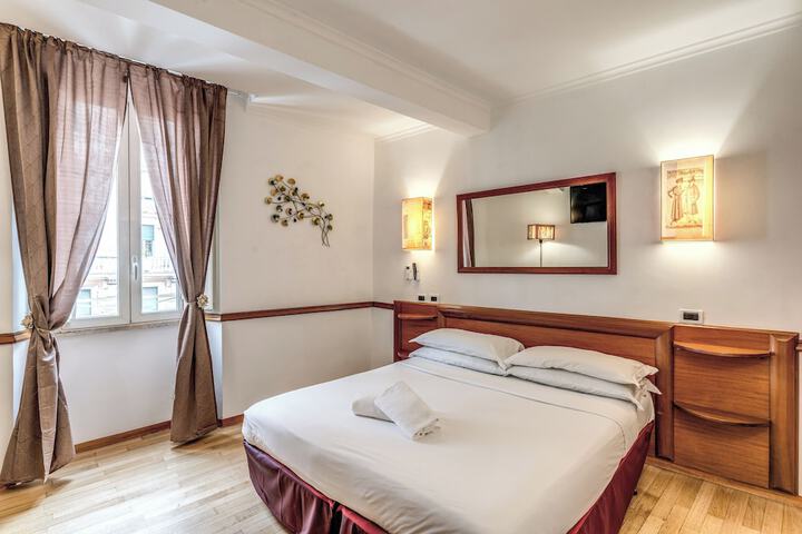 Room 44 of 121