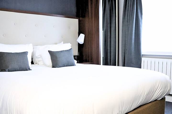 Room 49 of 149