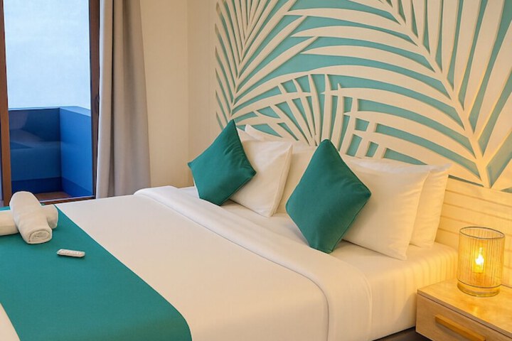 Room 4 of 33