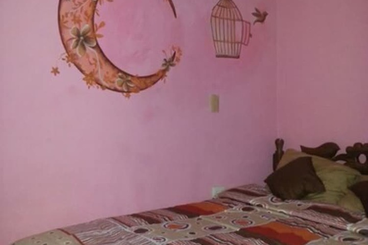 Room 27 of 40