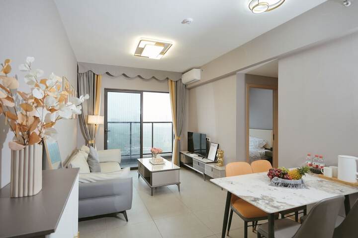 Serveyou Hotel - Free Airport Pickup Service & Free Canton Fair Shuttle Bus