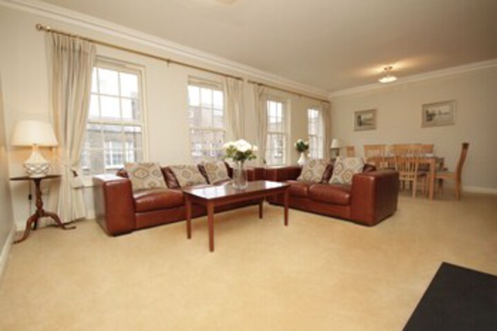 St Stephens Green Luxury Apt