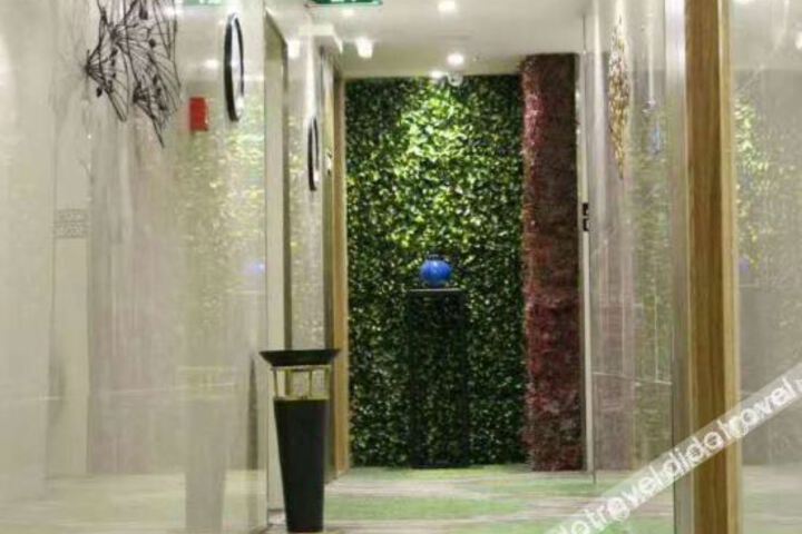 Hotel Interior 14 of 39