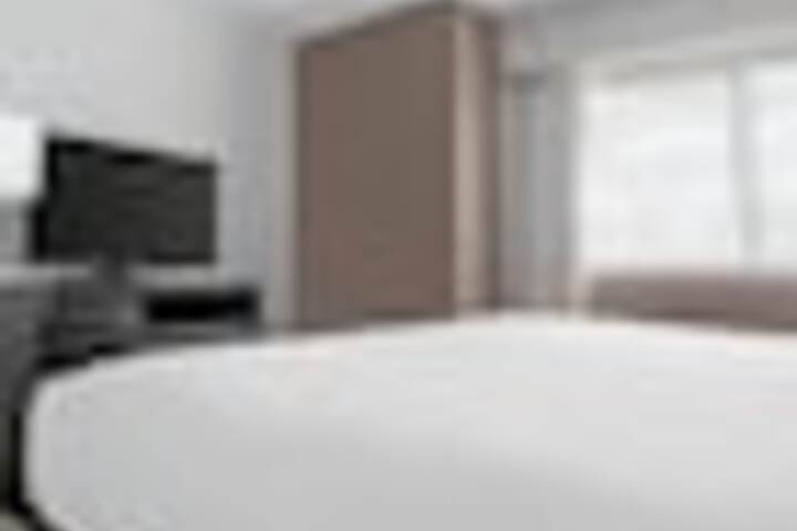 Room 29 of 213