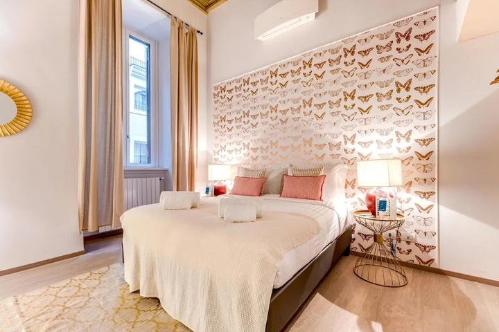 Room 6 of 17