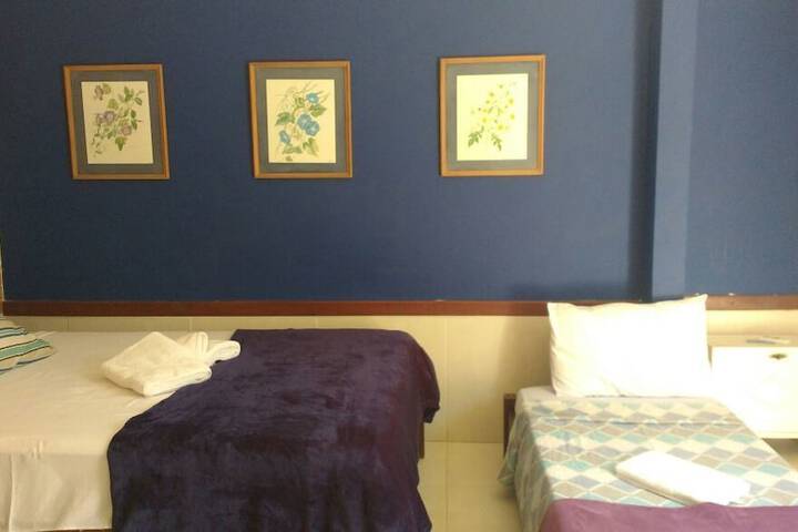 Room 22 of 39