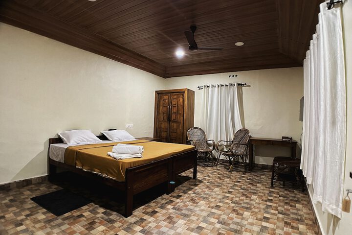 Room 27 of 60