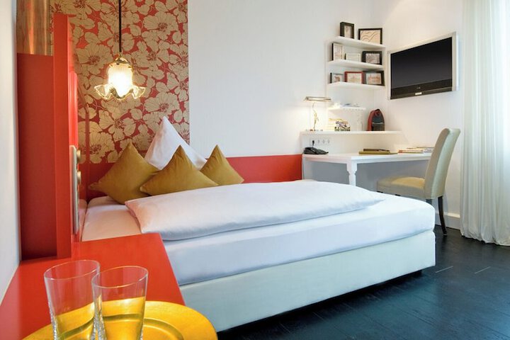 Room 21 of 81