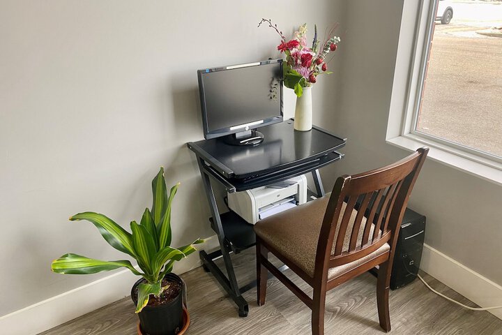 Business Center 104 of 104