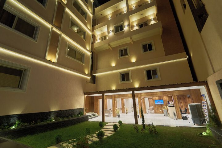 Hotel 168 of 174