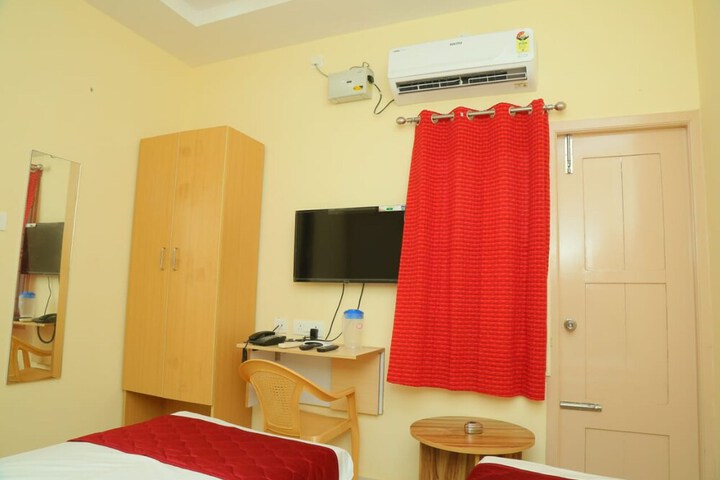 Room 5 of 19