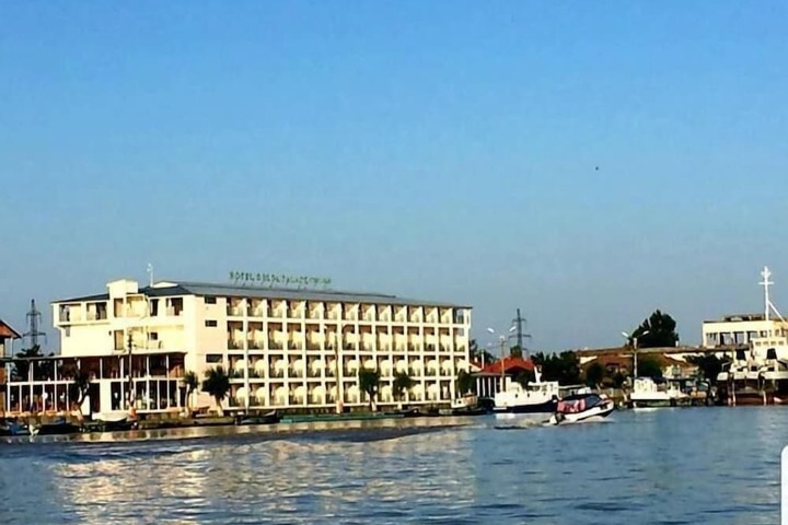 Hotel 50 of 54