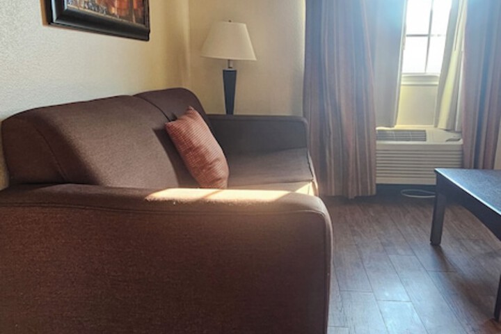 Room 11 of 26