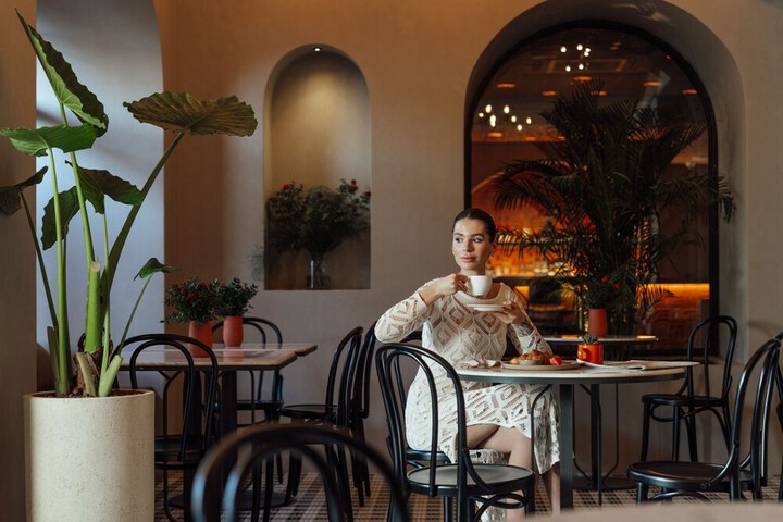 Dining 60 of 76