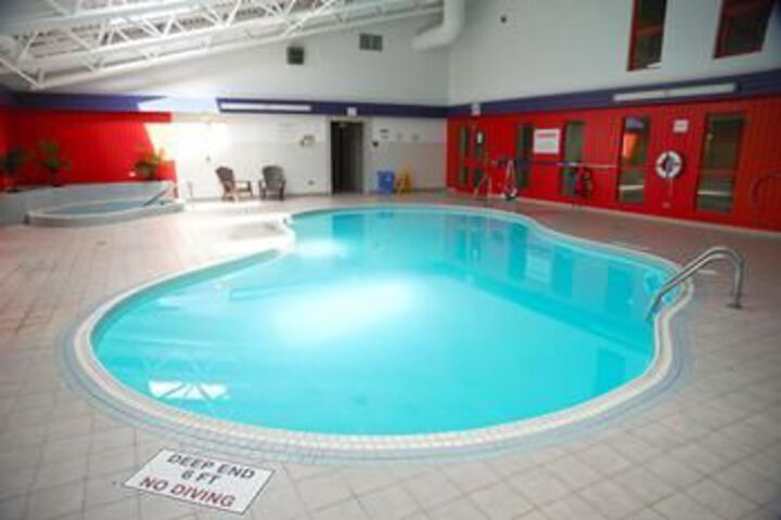 Pool 43 of 46