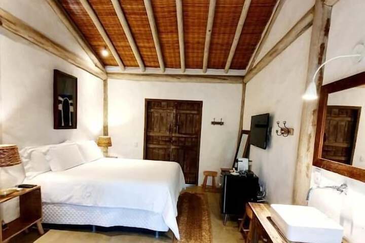 Room 3 of 63