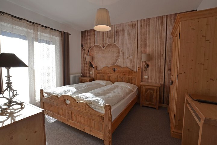 Room 10 of 45