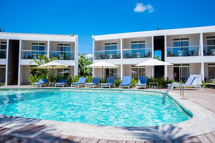 Hotel with Pool