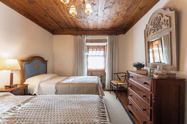 Room 15 of 154