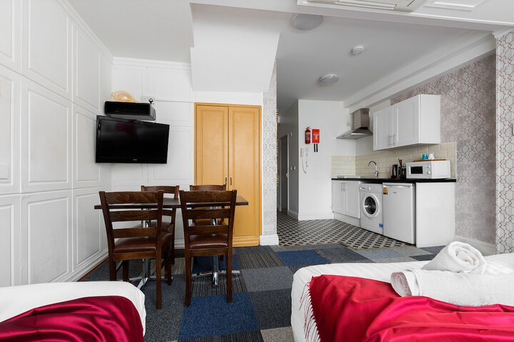 Room 56 of 113