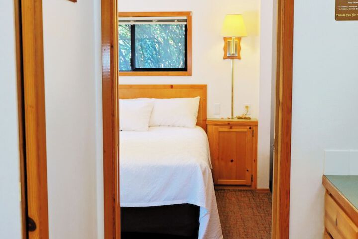 Room 125 of 341