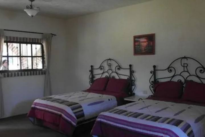 Room 3 of 8