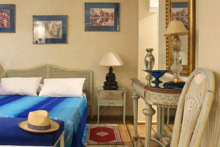 Room 3 of 65
