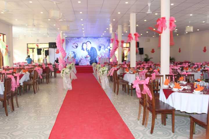 Dining Photos