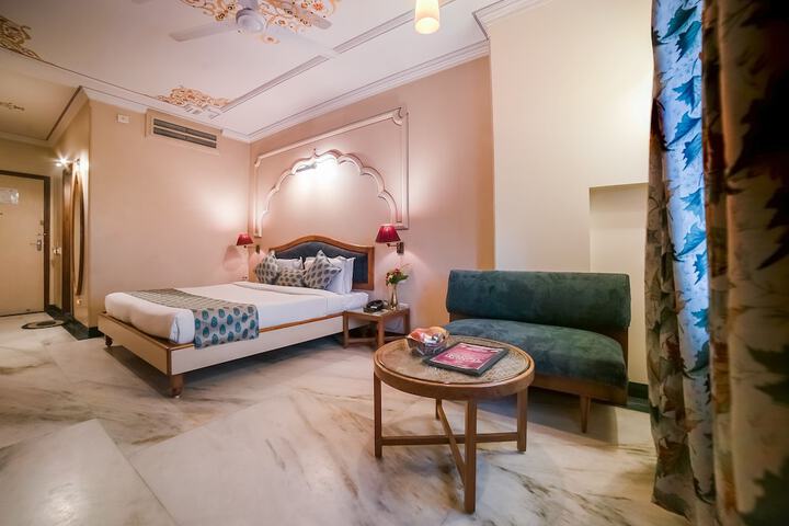 Room 8 of 31