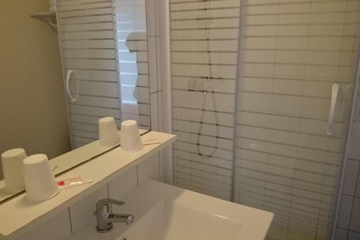 Room 18 of 24
