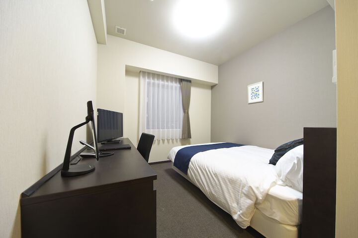 Room 7 of 31