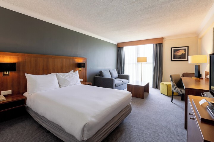 Room 40 of 292