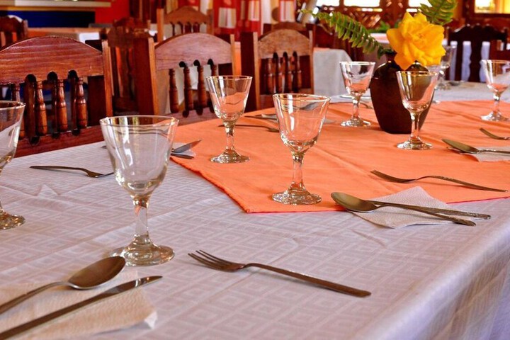Dining 22 of 39
