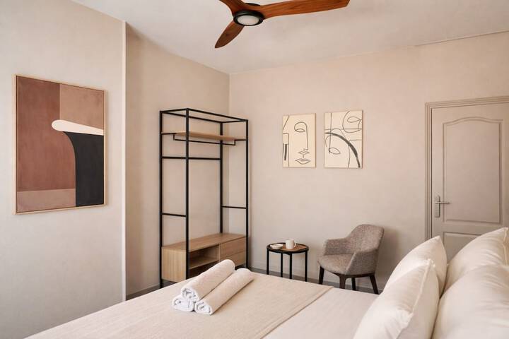 Room 26 of 159